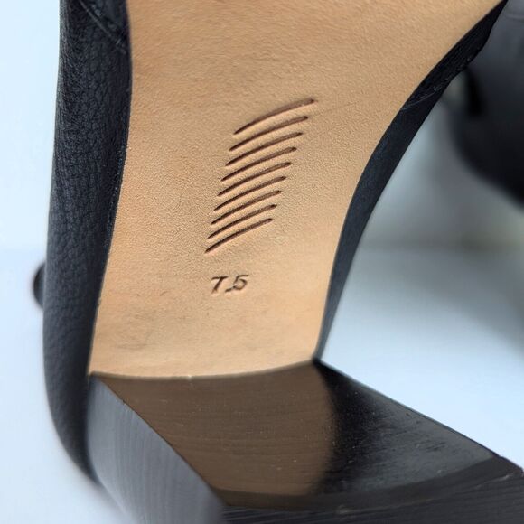 NWOT Paige Black Pebbled Leather Heeled Ankle Booties w/ Pewter Stud Size 7.5 - Picture 14 of 15